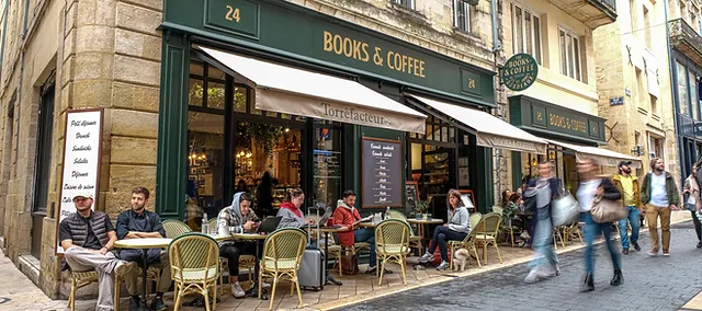 La terrasse du Books and Coffee à Bordeaux