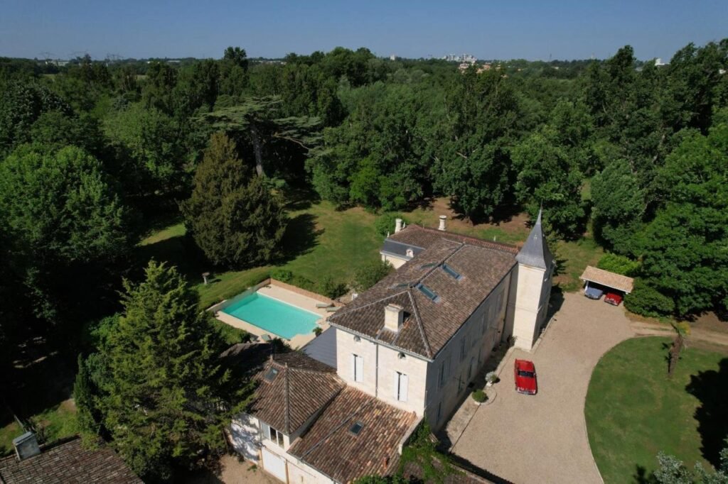 château aux alentours de Bordeaux