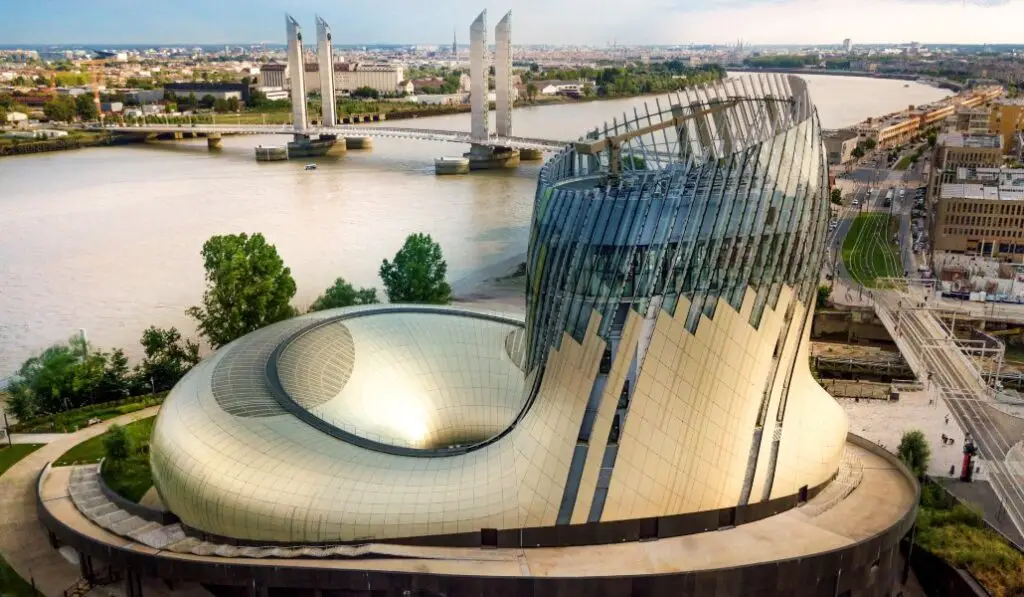 la cité du vin de Bordeaux