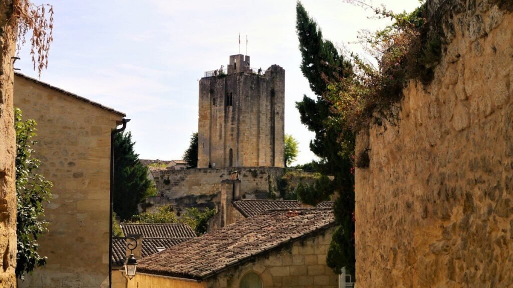 vue sur la Tour du Roi